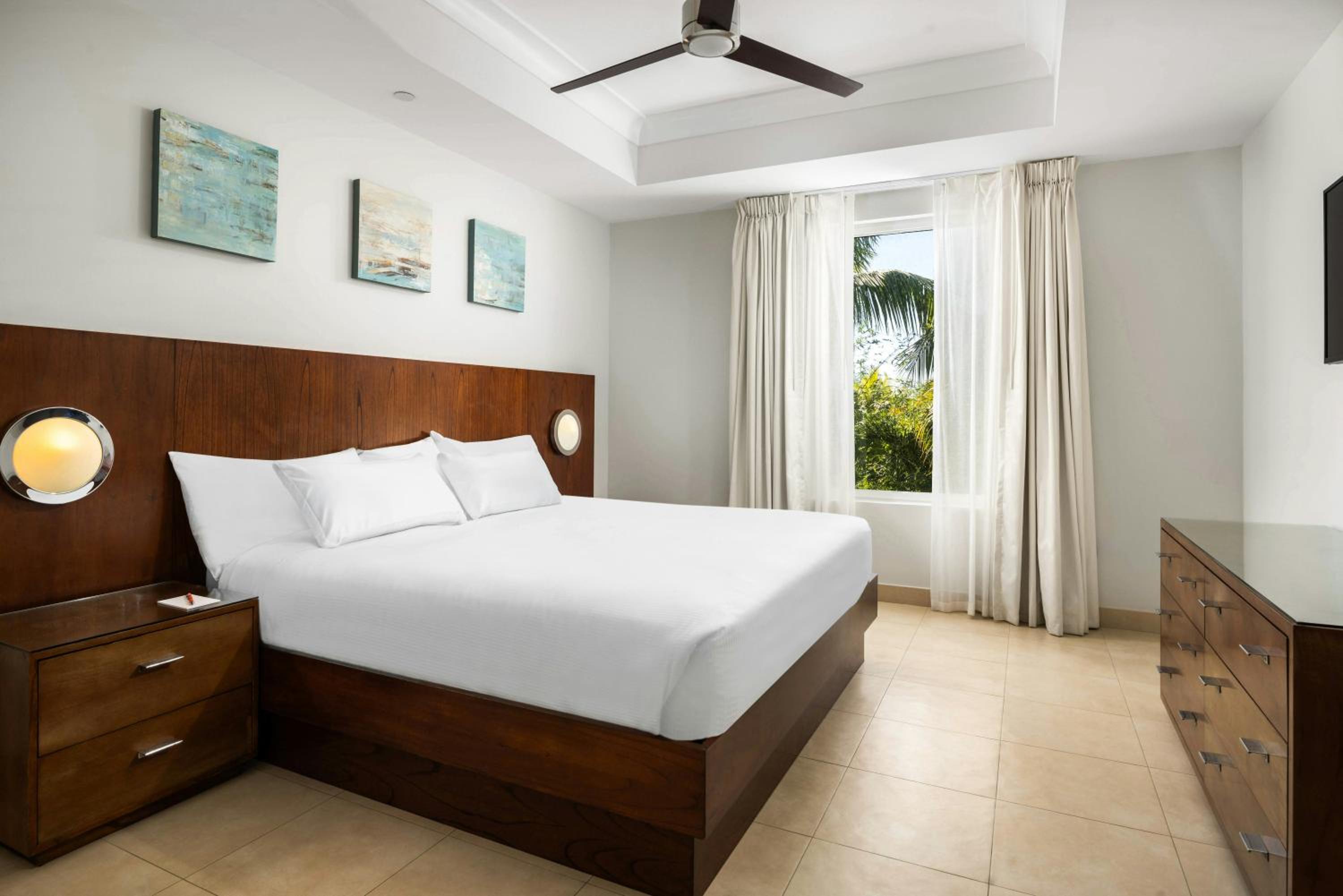 2 Bedrooms, Suite, 2 King Beds