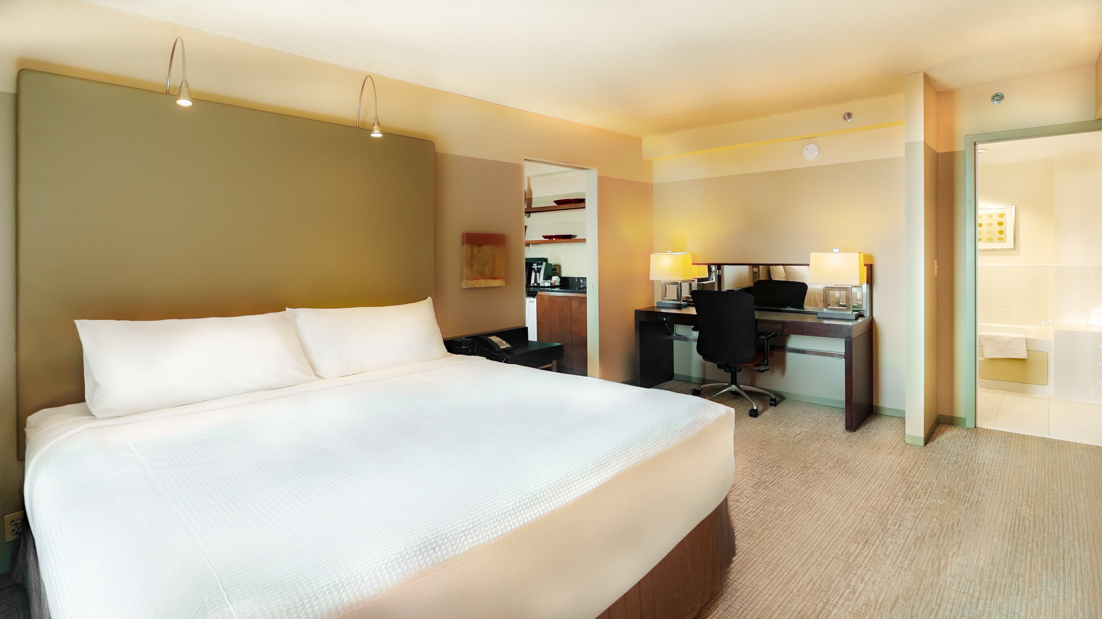Crowne Plaza Chicago West Loop 8/55