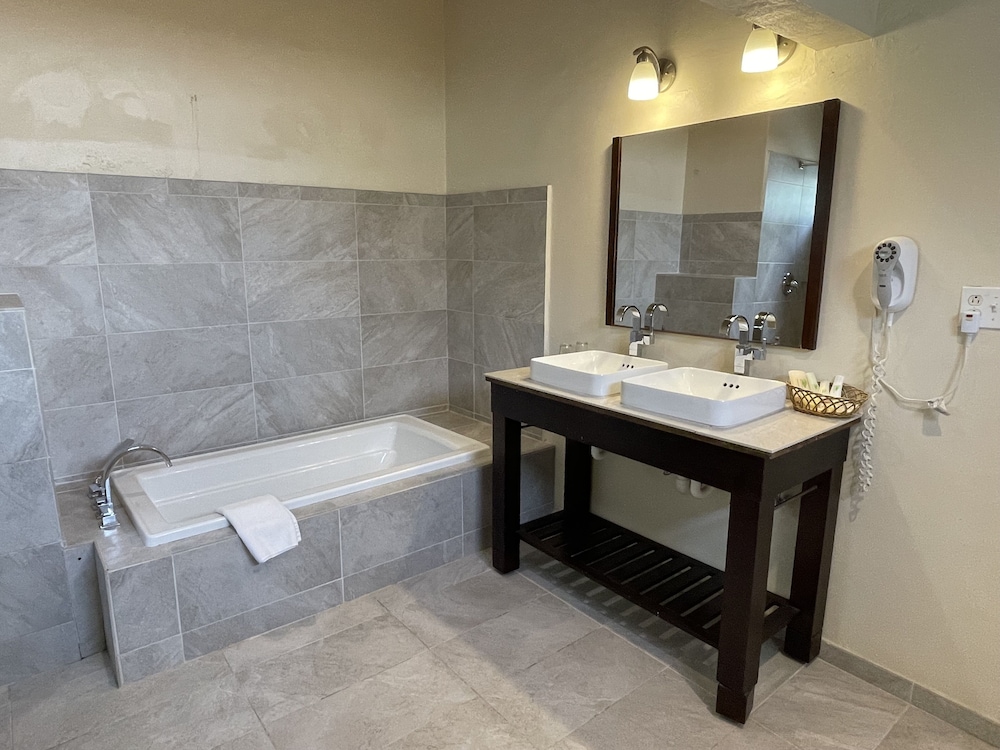 Hawksbill Resort Antigua - Adults Only 60/61
