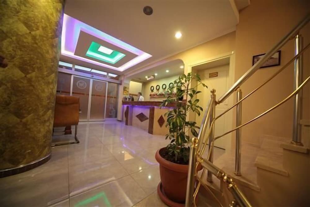SIMPER HOTEL 7/50