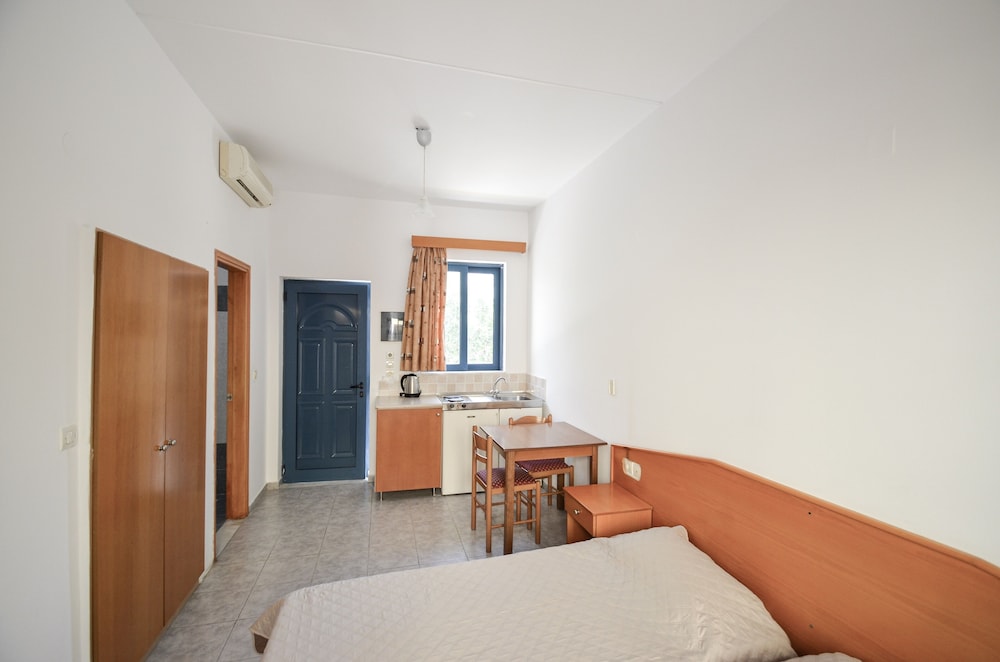 Stegna Star Apartments 10/25