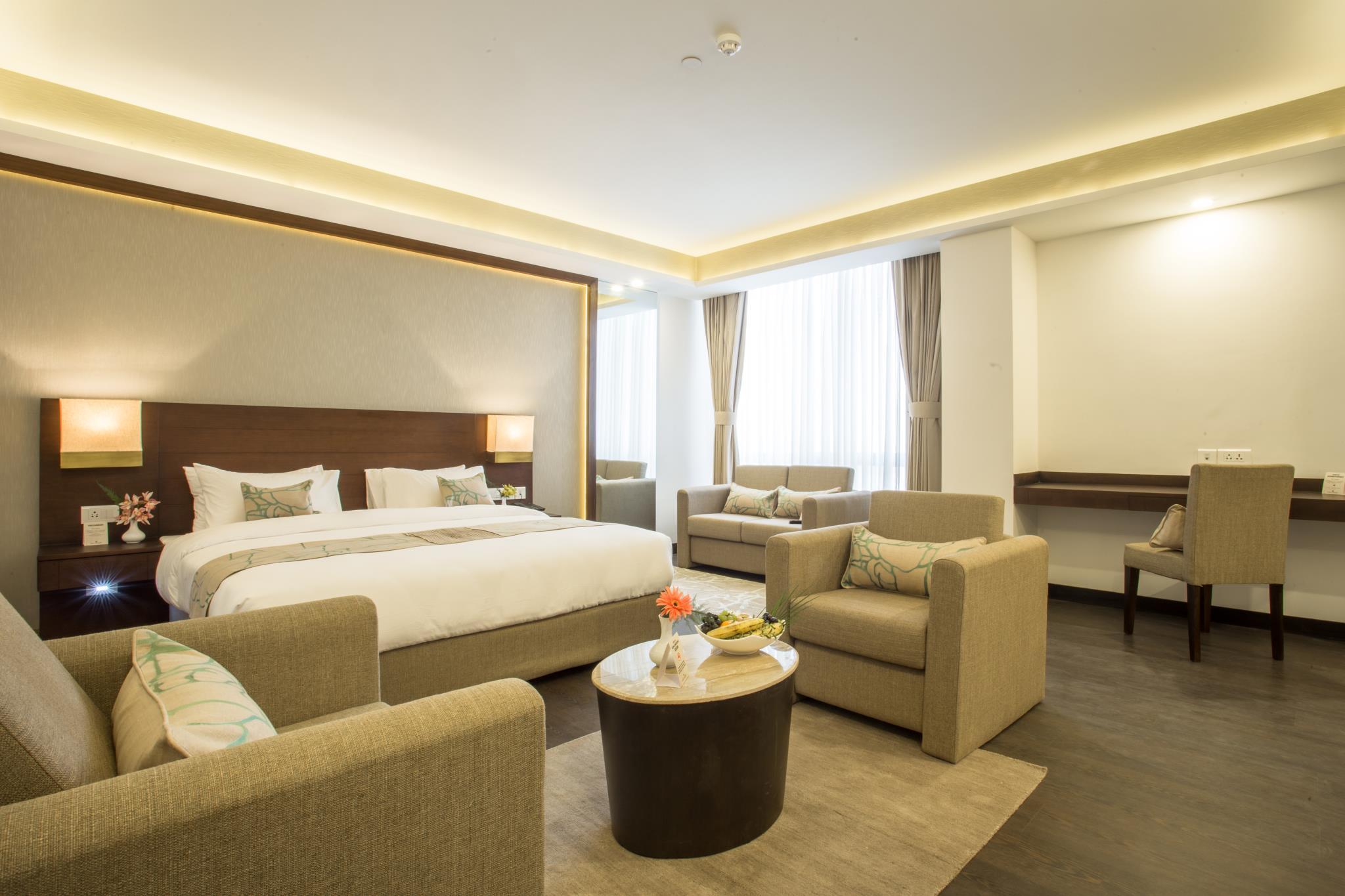 JUNIOR SUITE ROOM