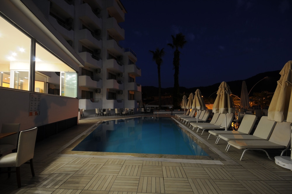Marbas Select Beach - Adults Only (+14) 25/50