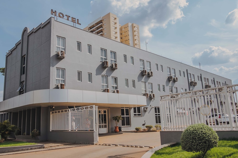 Hotel Almanara Cuiaba 4/24