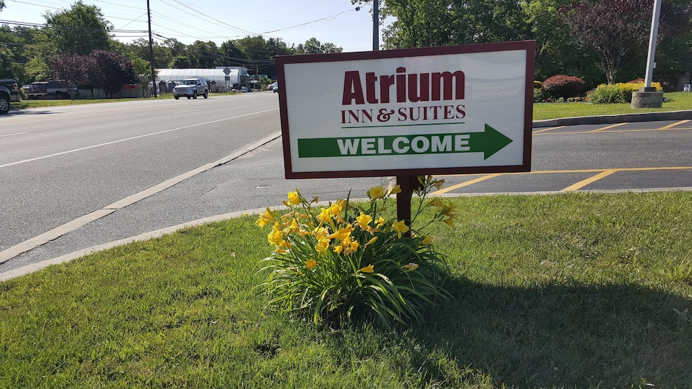 Atrium Inn 3/42