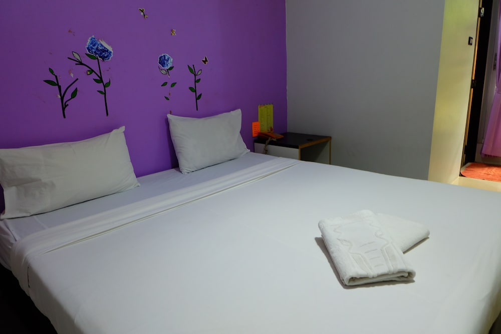 Golden Place Guesthouse 5/18