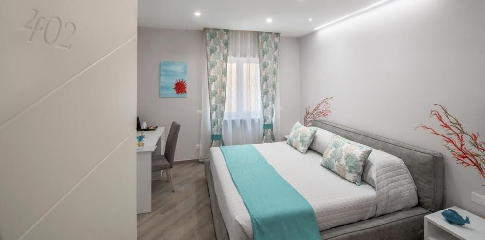 Cioffi Sorrento Rooms 10/50