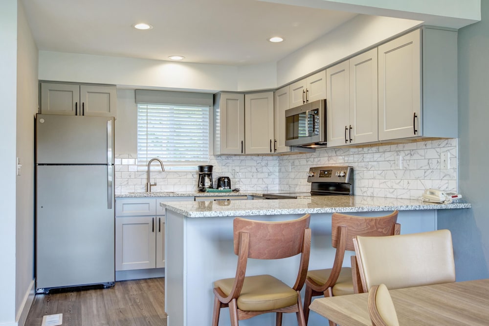 Pocono Mountain Villas MOD Collection by Sonesta 4/47