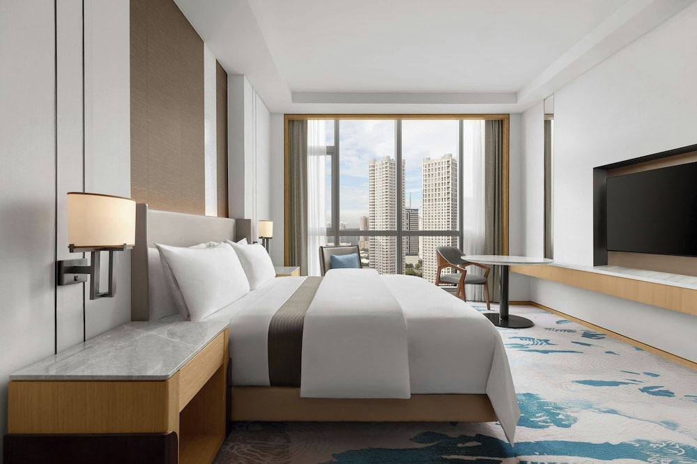 The Westin Manila 16/50