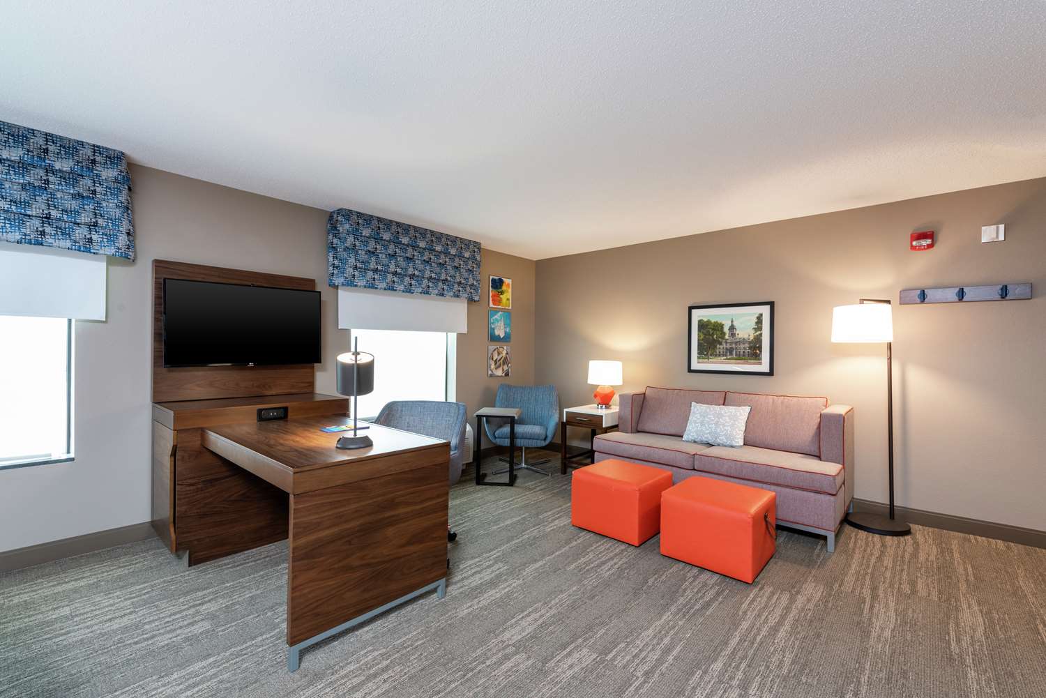 Hampton Inn Suites Marshalltown 12/25