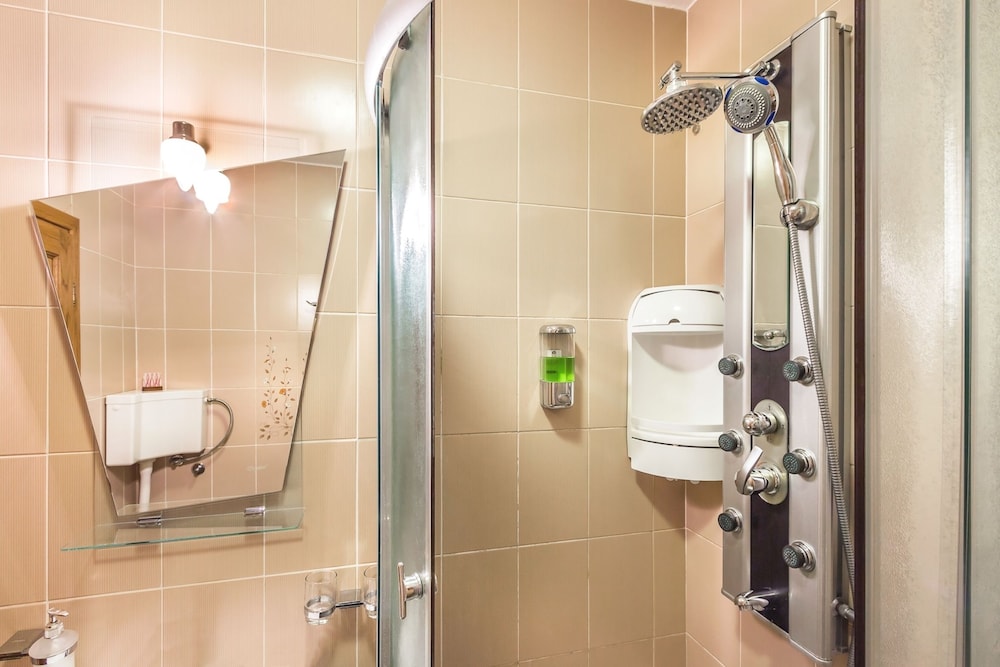 Villa Roses Apartments & Wellness 45/50