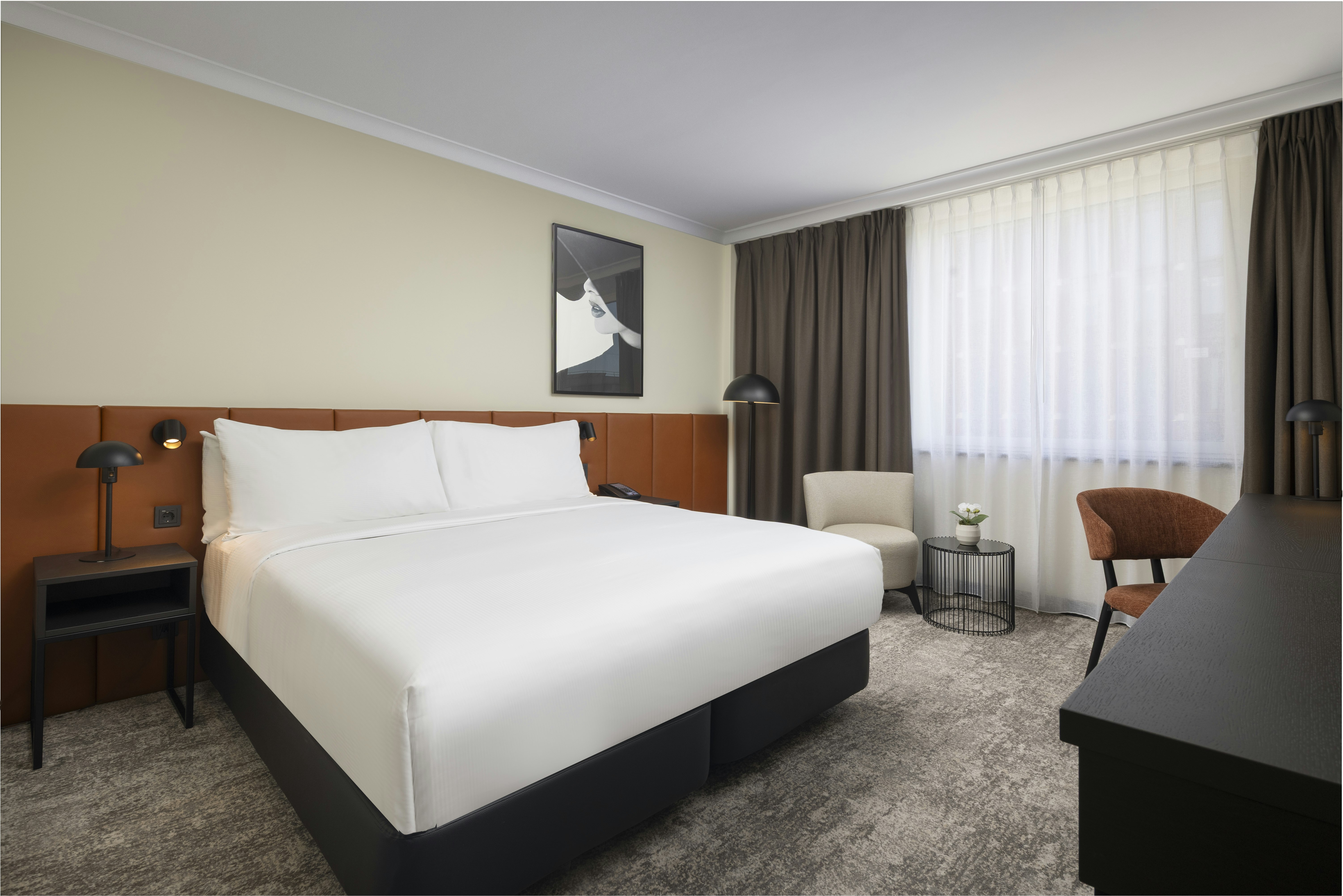 PREMIUM, EXECUTIVE, KING BED