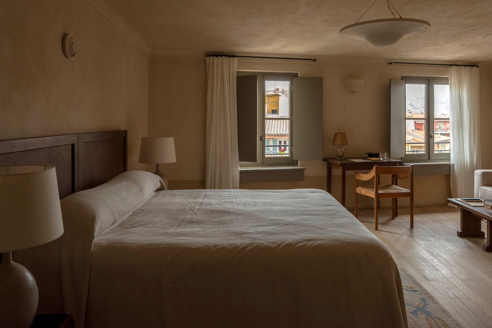 Premium, Suite, King Bed