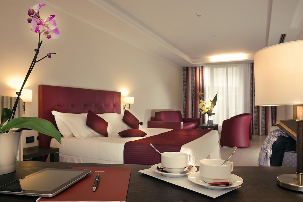 Cardinal Hotel St Peter 30/54