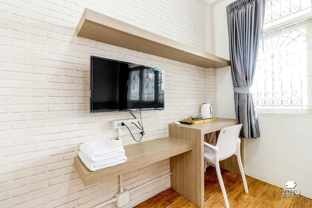 Ze Residence Bang Aor Station 23/34