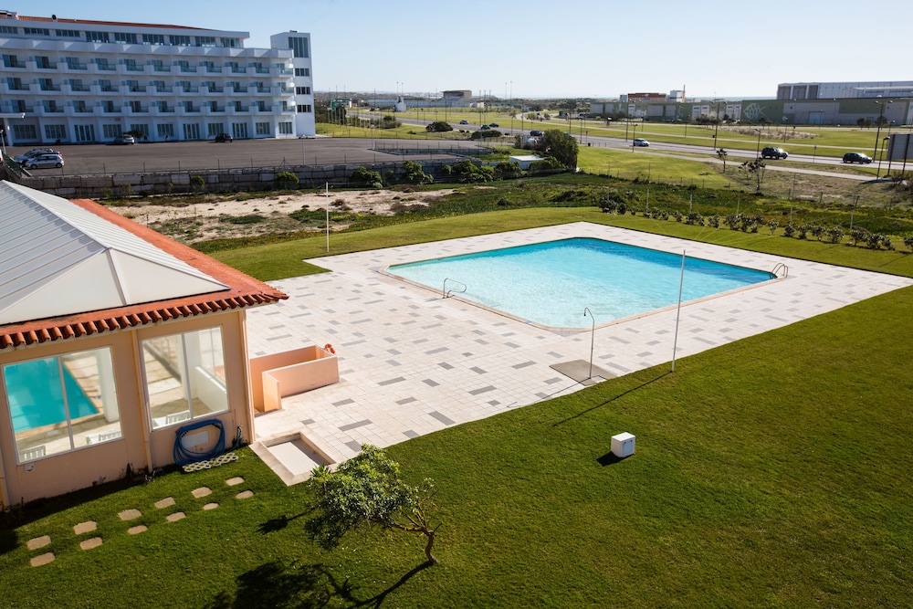 Star Inn Peniche 76/76
