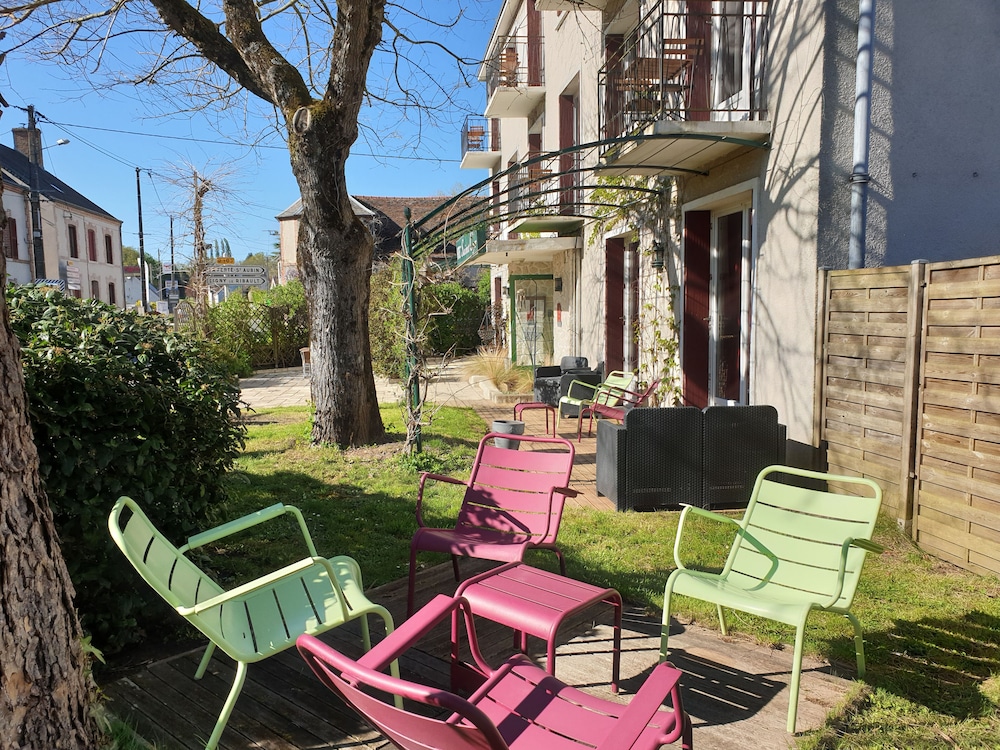 HOTEL LE SAINT CYR 36/41