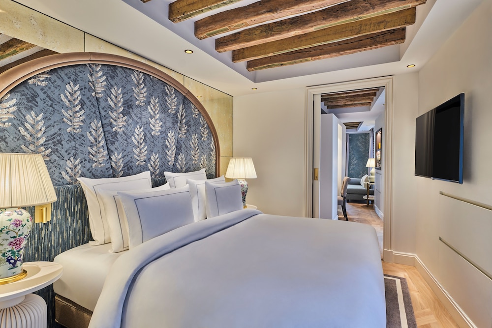 Maison Barriere Vendome 8/50
