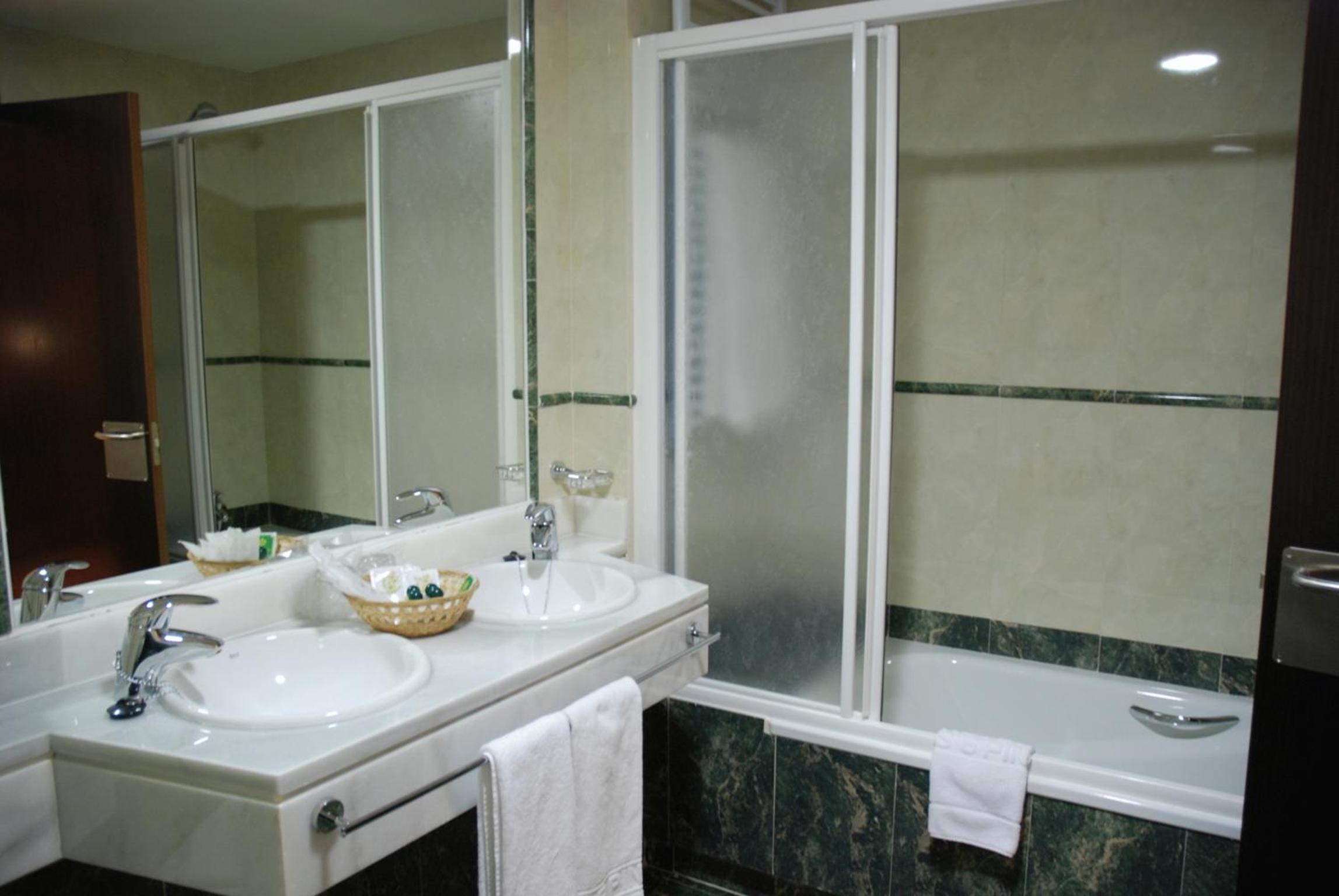 Hotel Los 5 Pinos 35/38