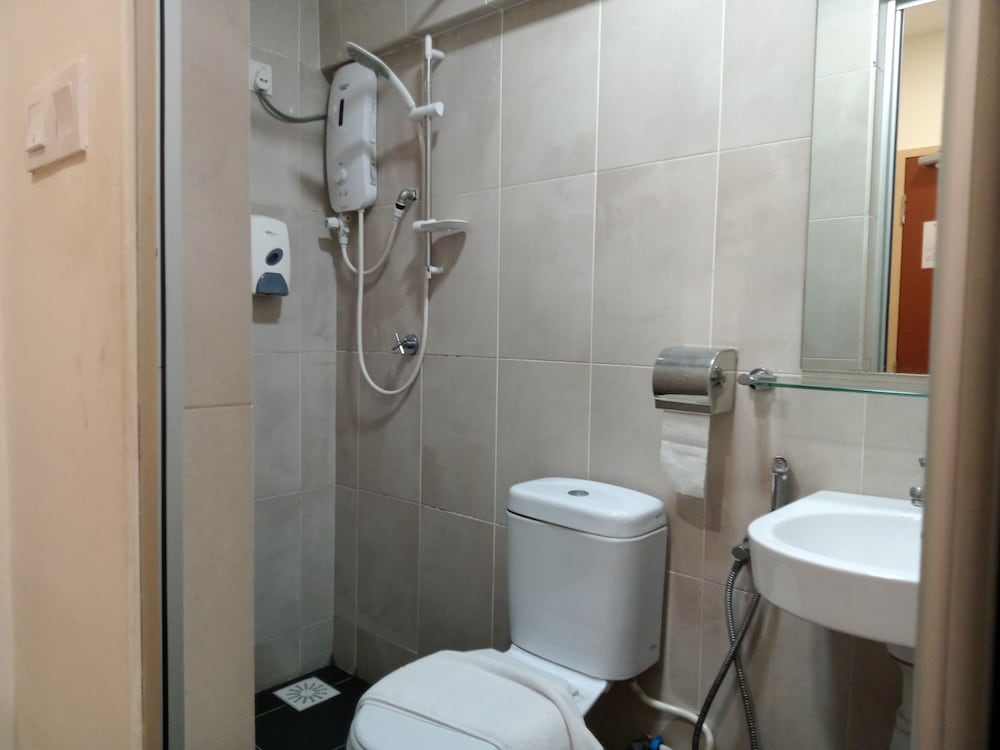 Avenue Bangi Hotel 30/36