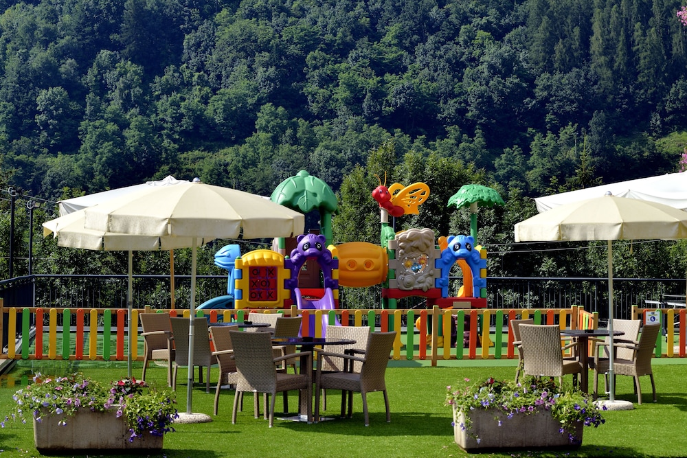Hotel Sporting Ravelli 47/56
