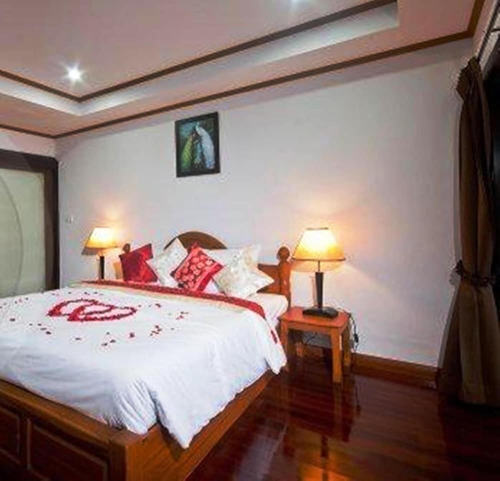 Lipa Bay Resort 16/55