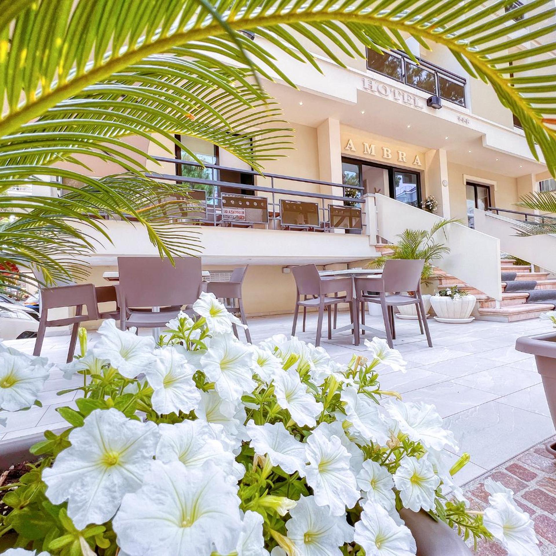 Ambra Hotel Cattolica 42/50