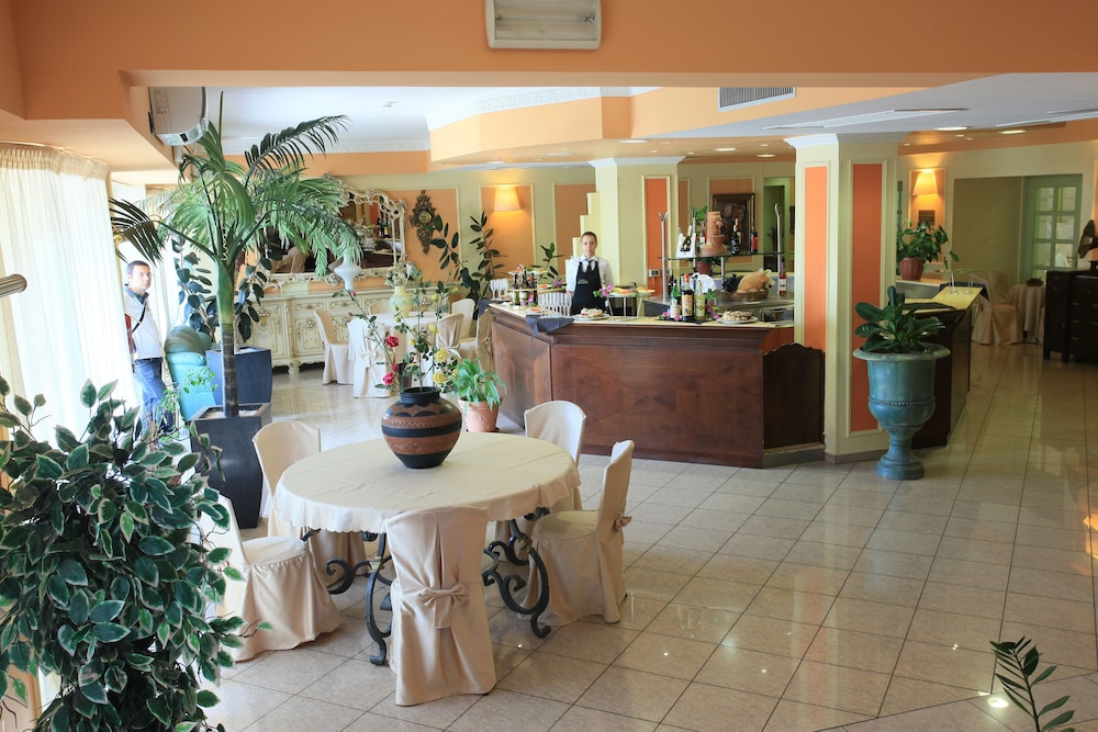 Villa Imperiale 46/66