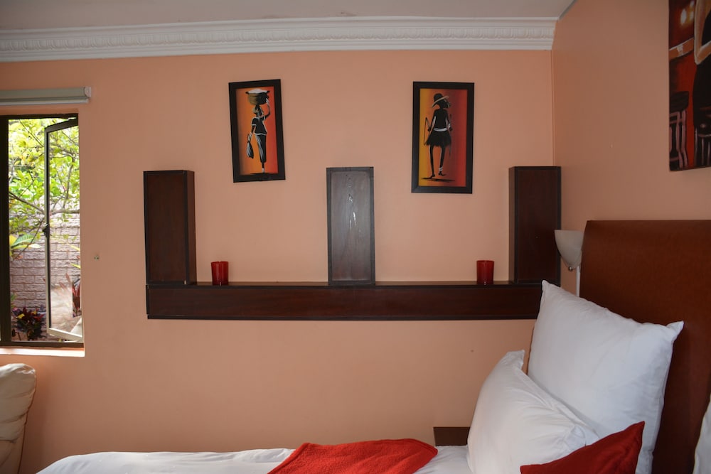 Cozy Nest Guest House - Durban North Natal 3/15