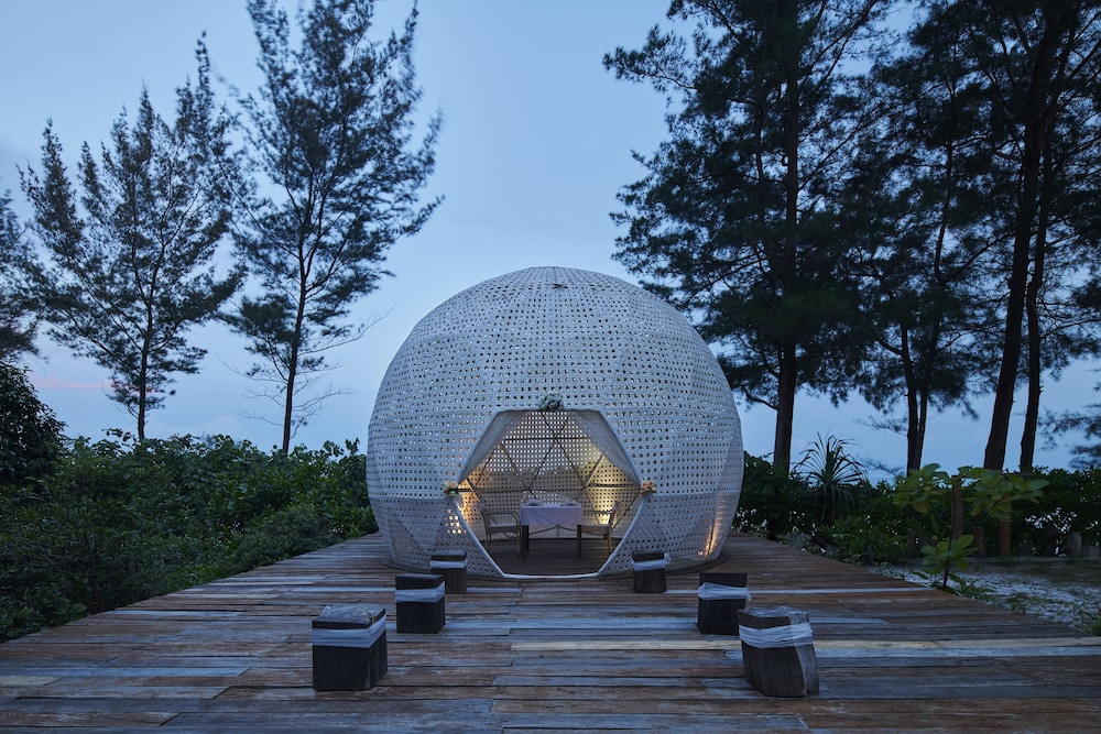 Arumdalu Private Resort 40/41