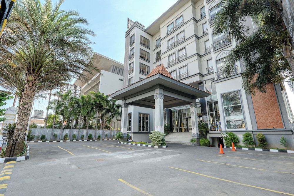 Grand Serela Yogyakarta 59/65