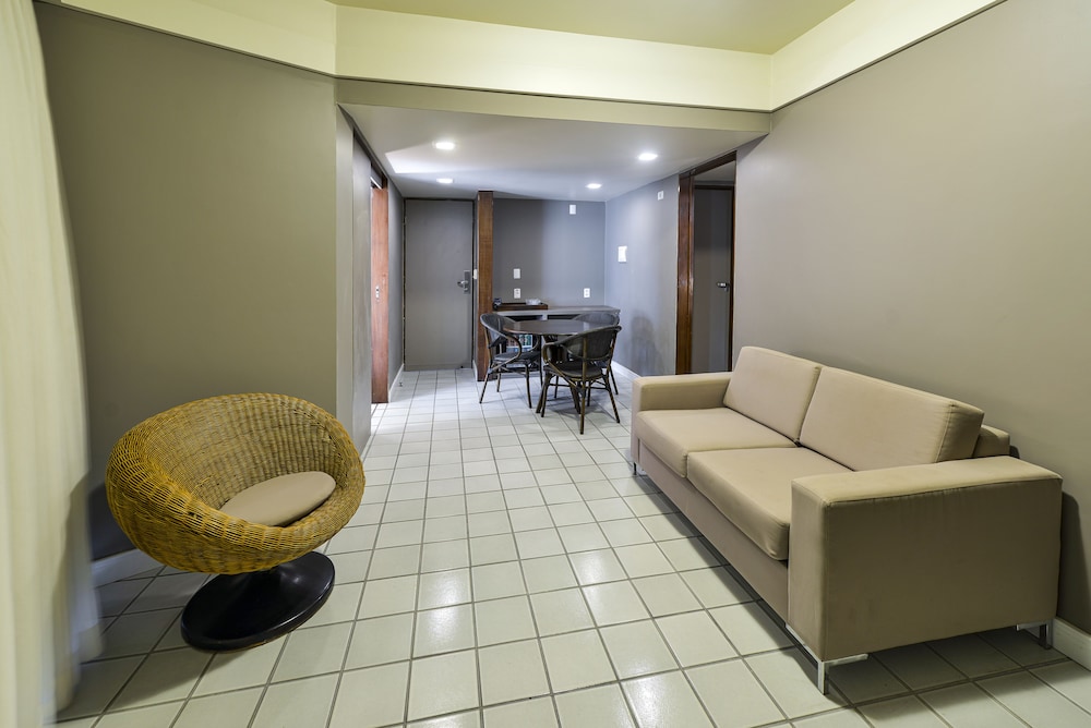 Hardman Praia Hotel 59/78