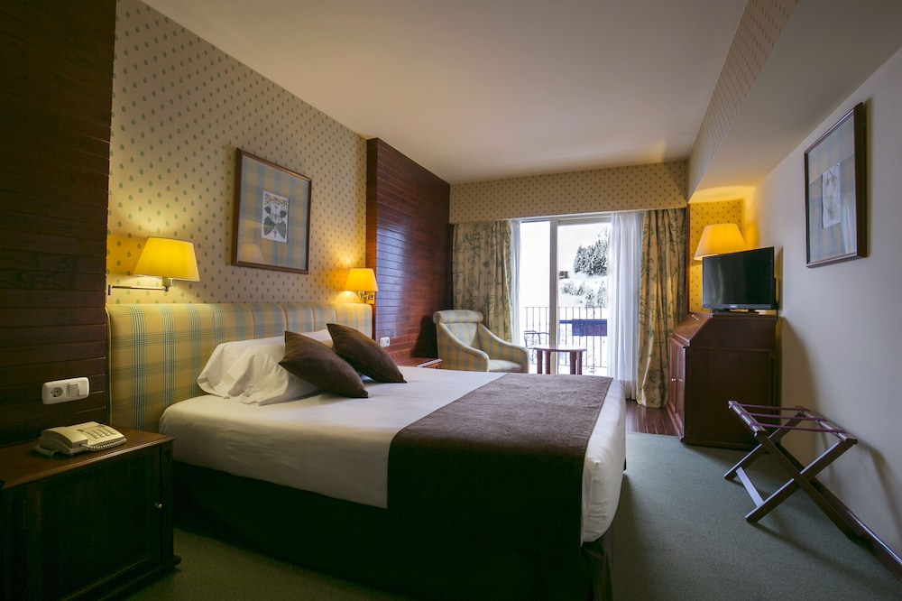 Hotel Piolets Soldeu Centre 18/49