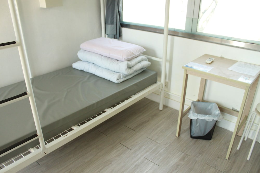 MALE DORM, 4 PEOPLE
