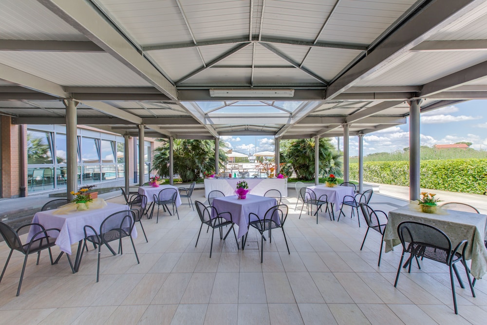 Ardeatina Park Hotel 22/24