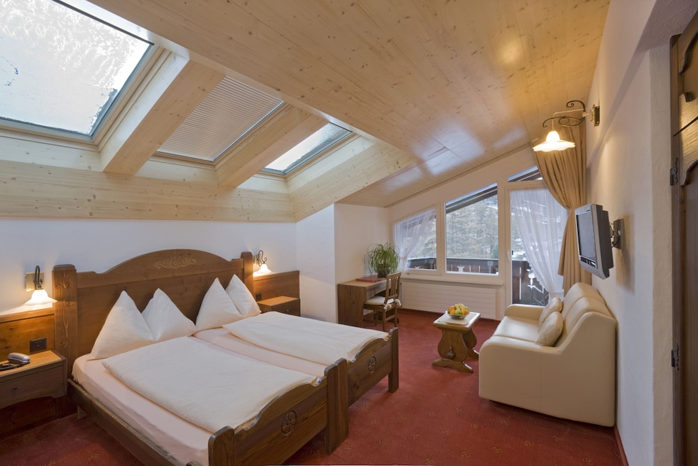 Hotel Antika 26/63