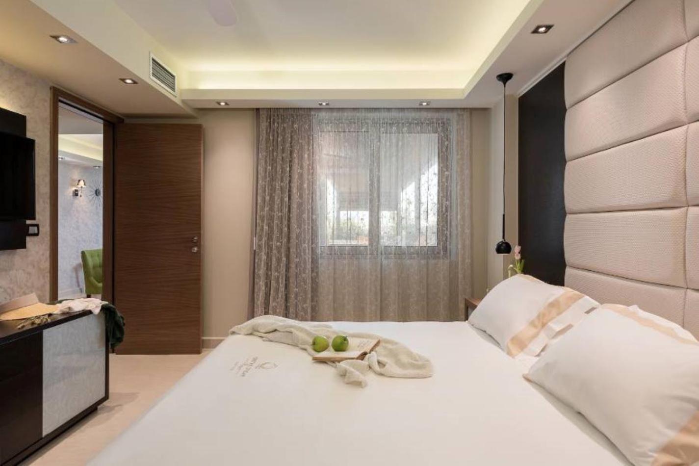 SUITE LUXURY EXECUTIVE SEA VIEW