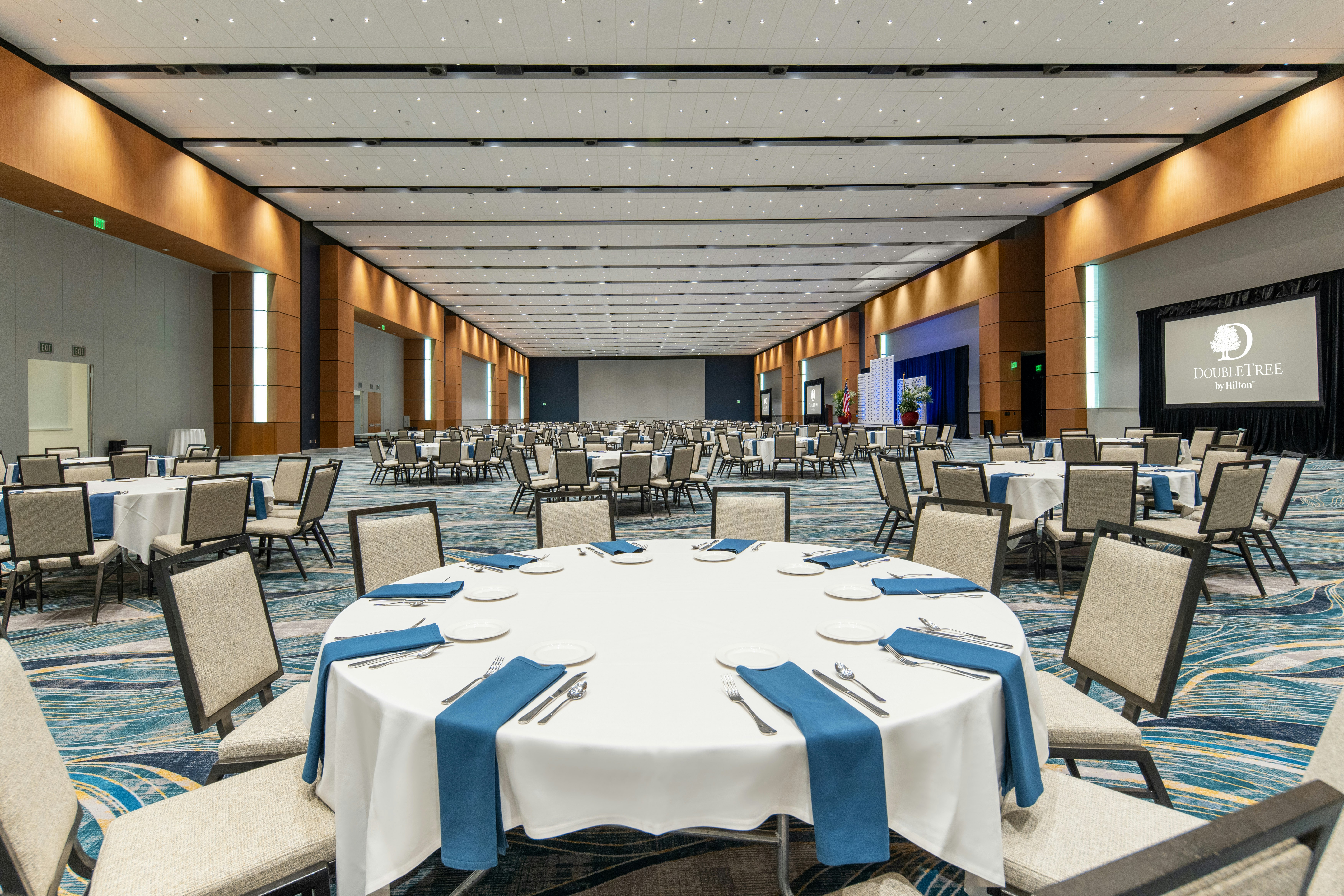 Doubletree By Hilton Cedar Rapids Convention Complex 70/74