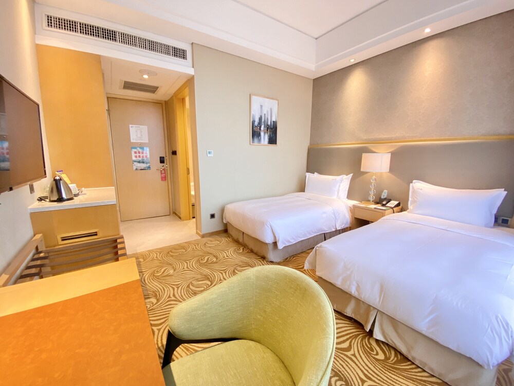 Holiday Inn FOSHAN NANHAI CENTRAL 20/81