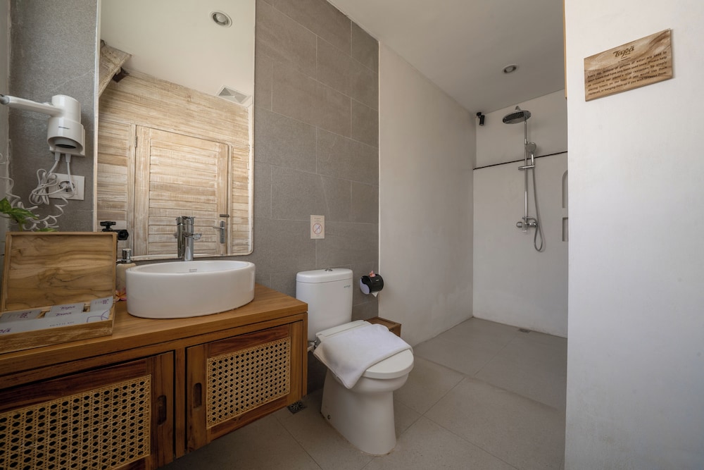 Ratan Hotel Uluwatu 47/50