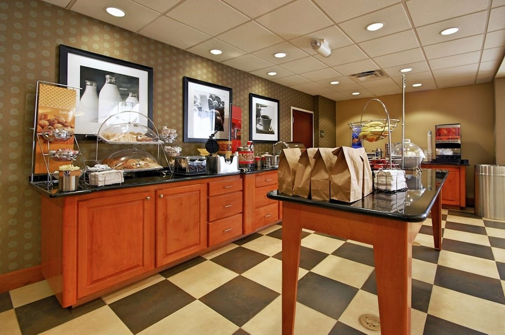 Hampton Inn Suites New Iberia Avery Island 10/47