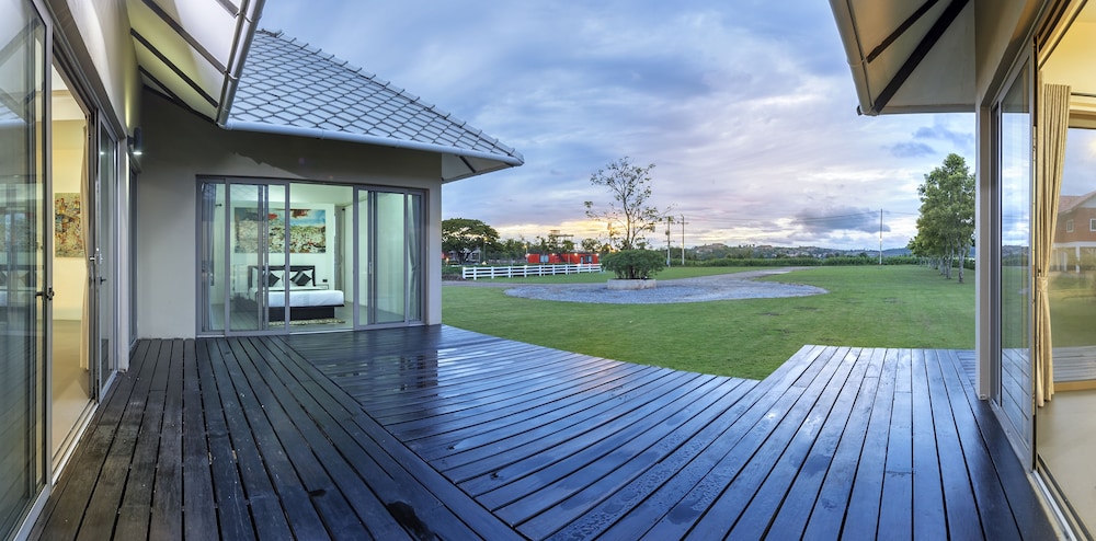 Lucerne Villa Resort 15/34