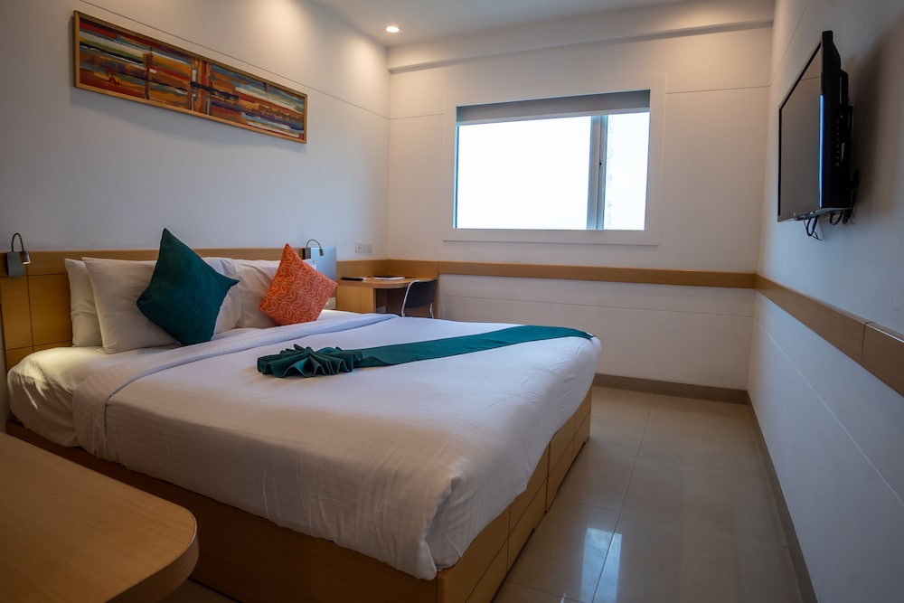 Mango Grove Hotel Chandigarh 25/62