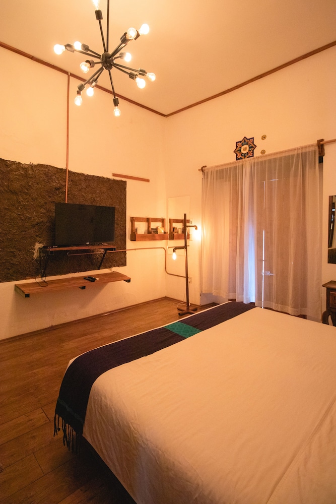Sereno Art Hotel 21/78