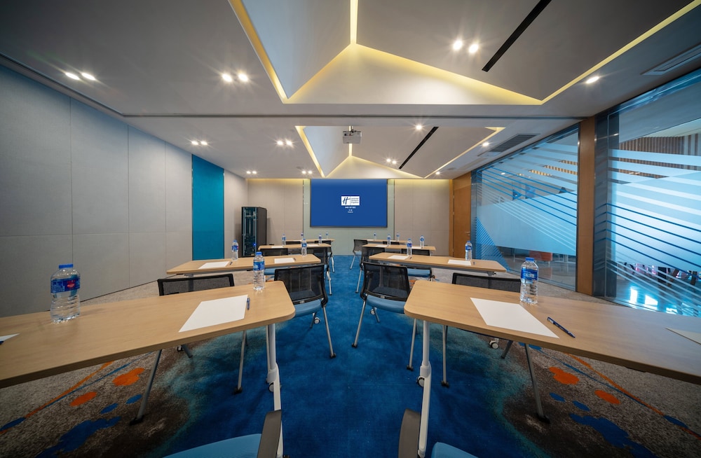 Holiday Inn Express Pinghu - IHG 46/50