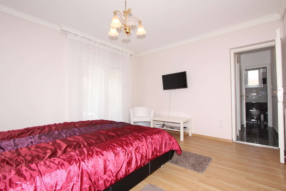 شقة بسرير كوين بغرفة نوم واحدة، APARTMENT SENA 2/3