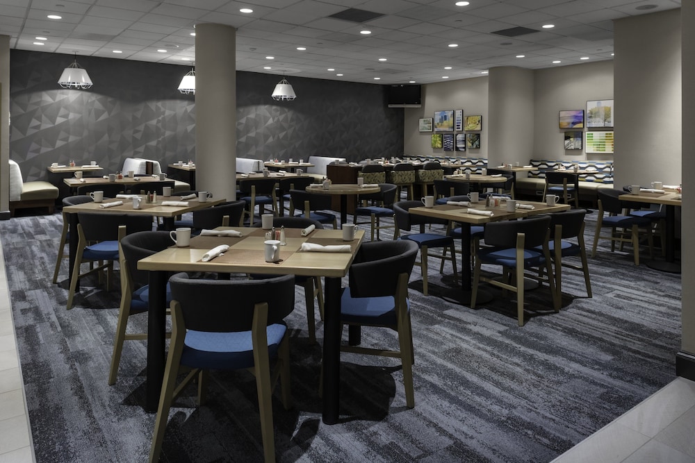 Holiday Inn Boston Dedham Htl And Conf Ctr 34/51