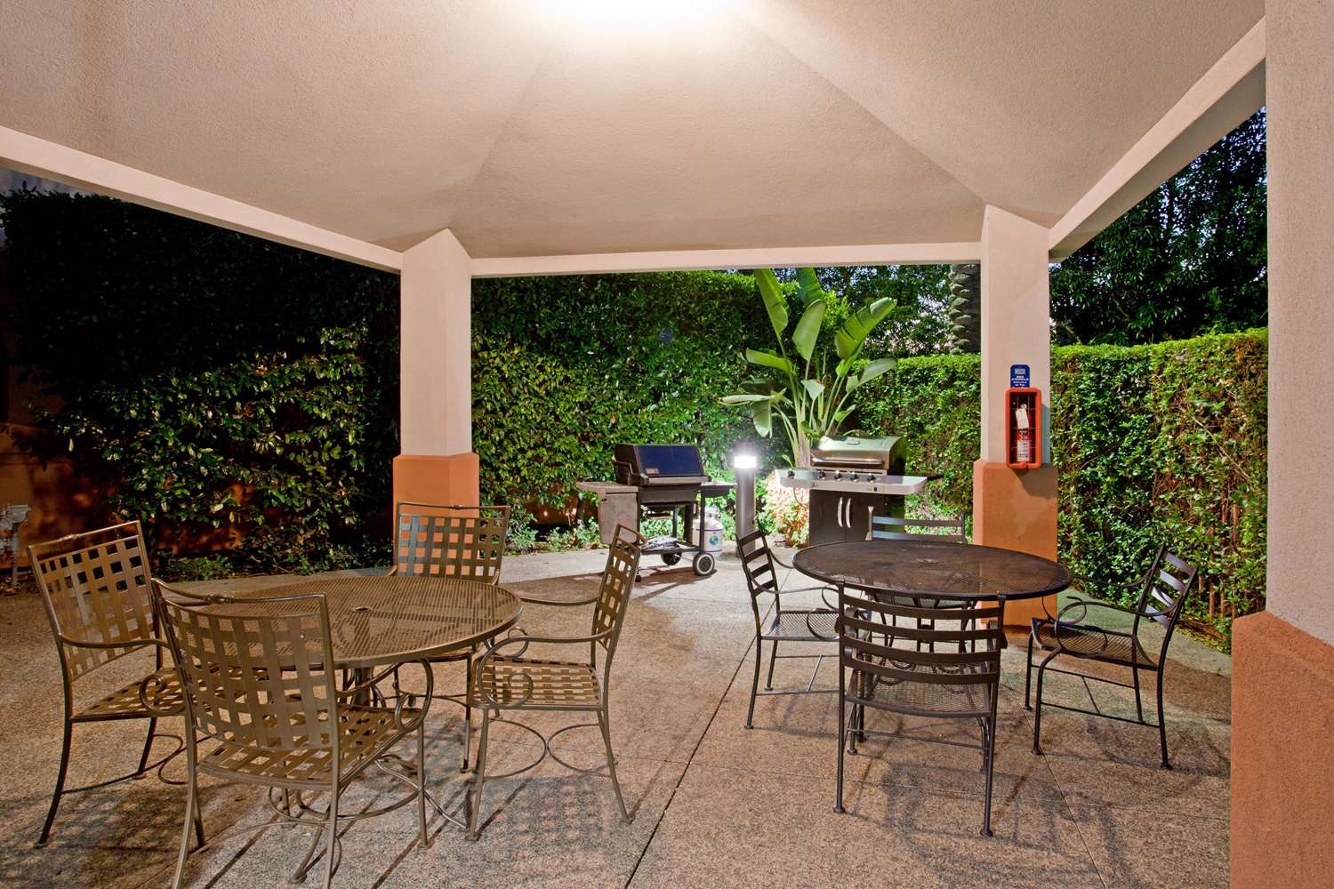 Sonesta Simply Suites Orange County Airport 20/31