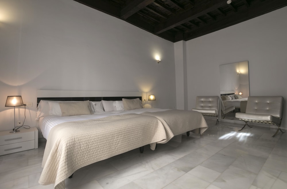 Comet Suites Elvira 23/62