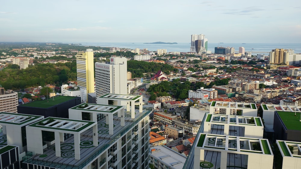 The Shore Hotel & Residences 7/65